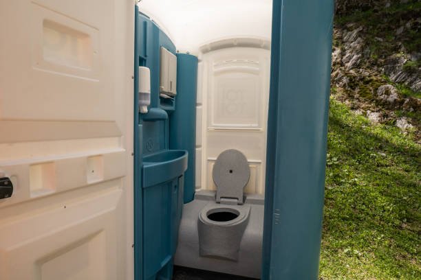 Best Porta potty rental near me  in Angels, CA